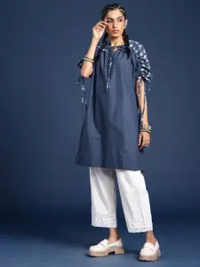 Taavi Dabu Printed Detailed Raglan Sleeves Tie- Up Neck Pure Cotton Kurta