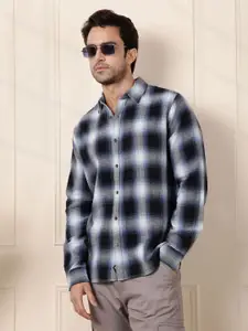 WROGN Men Comfort Fit Spread Collar Checked Cotton Casual Shirt