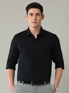 Arrow Men Slim Fit Spread Collar Textured Cotton Formal Shirt