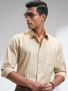 HIGHLANDER Men Dobby Textured Striped Casual Shirt