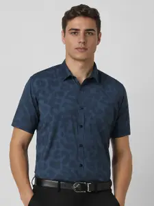 V Dot Men Slim Fit Spread Collar Abstract Printed Formal Shirt