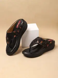 SAWADI Flatform Pumps with Laser Cuts