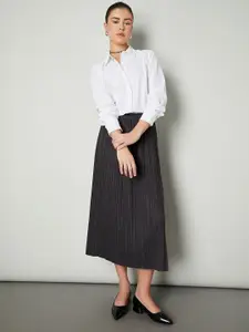 max Women Spread Collar Solid Cotton Casual Shirt