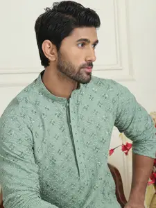 Anouk Green Floral Embroidered Sequinned Mandarin Collar Silk Kurta