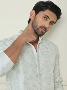 Anouk Green Geometric Embroidered Thread Work Mandarin Collar Silk Kurta