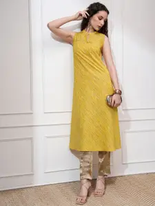 Vishudh Women Printed Mandarin Collar Kurta