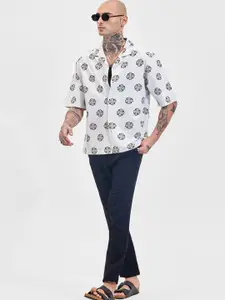 Snitch Men Boxy Floral Opaque Printed Casual Shirt