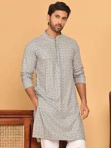 Jompers Men Geometric Embroidered Sequinned Kurta