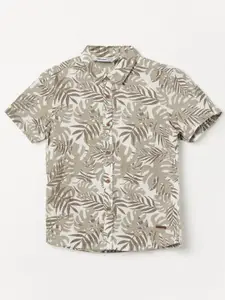 Fame Forever by Lifestyle Boys Spread Collar Floral Printed Cotton Casual Shirt