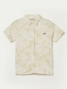 Fame Forever by Lifestyle Boys Spread Collar Floral Printed Cotton Casual Shirt