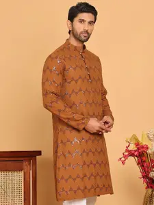 Jompers Men Geometric Embroidered Sequinned Kurta