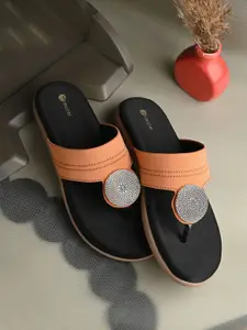 DIVASTRI Women Open Toe Flats