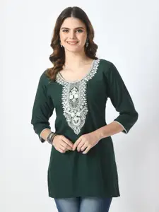 LIBOZA Floral Embroidered Chikankari Chikankari Kurti