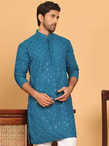 Jompers Men Floral Embroidered Sequinned Floral Kurta