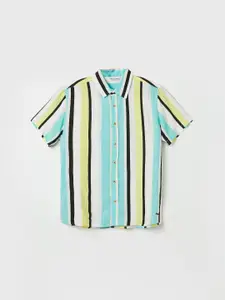 Fame Forever by Lifestyle Boys Spread Collar Vertical Striped Casual Shirt