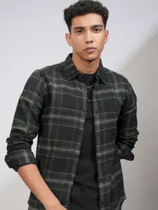 HIGHLANDER Men Grindle Flannel Textured Checked Casual Shirt