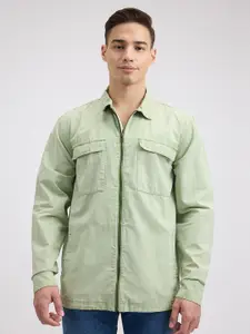 Pepe Jeans Men Relaxed Fit Spread Collar Solid Cotton Casual Shirt