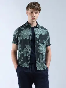Flying Machine Men Classic Fit Spread Collar Floral Printed Cotton Casual Shirt