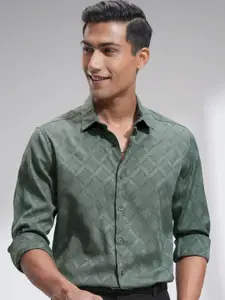 HIGHLANDER Men Spread Collar Textured Casual Shirt