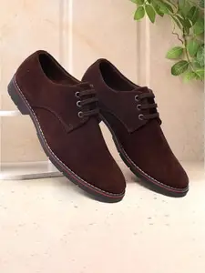 ARAMISH Men Solid Lightweight Suede Derbys