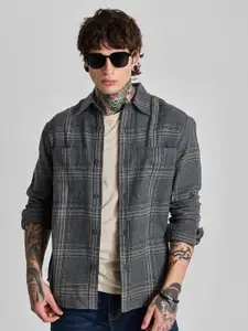 Snitch Men Relaxed Opaque Checked Casual Shirt