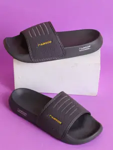 ABROS Men Self Design Sliders