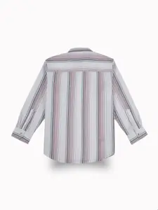 Gini and Jony Boys Comfort Fit Spread Collar Vertical Striped Cotton Casual Shirt