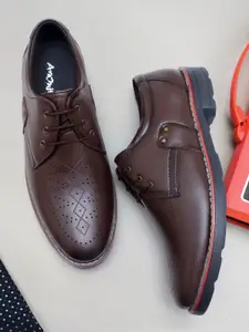 ARAMISH Men Perforations Leather Lace-up Derbys