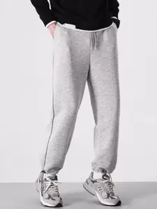 StyleCast Men Cotton Mid-Rise Joggers