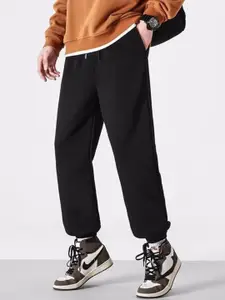 StyleCast Men Cotton Mid Rise Joggers