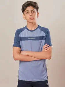 Technosport Boys Colourblocked Pockets Slim Fit T-shirt