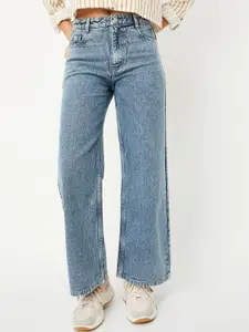 max Women Light Fade Cotton Denim Mid-Rise Jeans