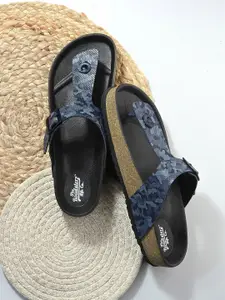 The Roadster Lifestyle Co Men Printed Comfort Sandals