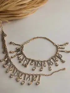 Sangria Silver-Plated Artificial Stones and Beads Anklet