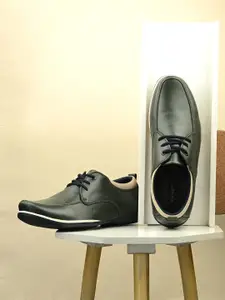 Egoss Men Colourblocked Leather Derbys