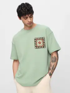 The Souled Store Men Solid Round Neck Cotton Oversized T-shirt