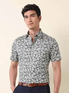 U.S. Polo Assn. Men Classic Tailored Fit Floral Opaque Printed Formal Shirt