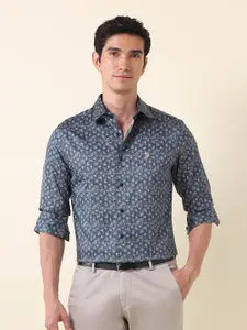 U.S. Polo Assn. Men Classic Tailored Fit Opaque Printed Formal Shirt