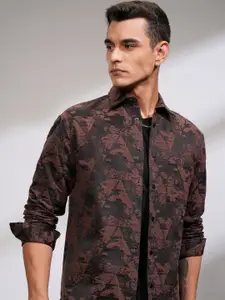 HIGHLANDER Men Opaque Printed Casual Shirt