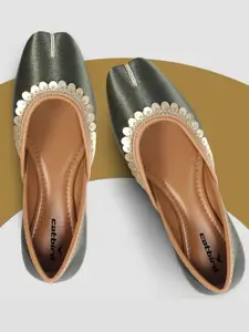 CATBIRD Women Round Toe Mojaris