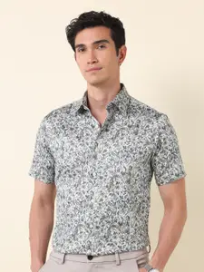 U.S. Polo Assn. Men Classic Tailored Fit Floral Opaque Printed Formal Shirt