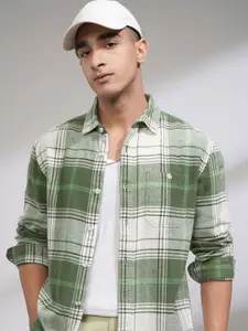 HIGHLANDER Men Opaque Checked Casual Shirt