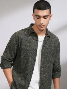 HIGHLANDER Men Slim Fit Opaque Casual Shirt