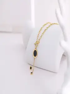 DressBerry Circular Shaped Enamelled Pendant Chain