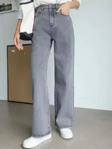 DressBerry Women Comfort Straight Fit High-Rise Light Fade Acid Wash Stretchable Jeans