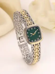 HAUTE SAUCE by  Campus Sutra HAUTE SAUCE by Campus Sutra Women Embellished Dial & Straps Analogue Watch SS25_HSWC1407