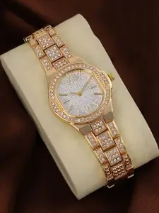 HAUTE SAUCE by  Campus Sutra HAUTE SAUCE by Campus Sutra Women's The Hlios Cushion Watch