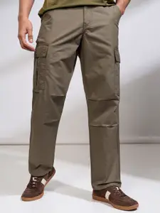 HIGHLANDER Men Contrast Stitched Ribstop Dobby Carpenter Fit Cargo Pant