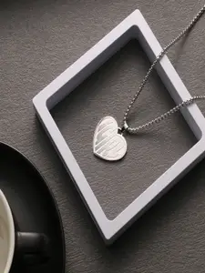 DressBerry Heart Shaped Pendant Chain