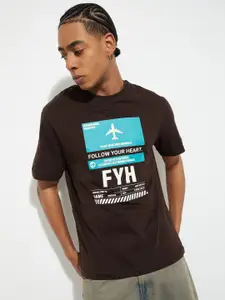 max Men Typography Printed Pockets T-shirt